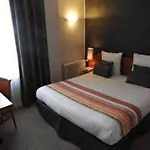 Logis Le Pelican & Son Restaurant 3* Vernantes