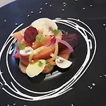 Logis Le Pelican & Son Restaurant Otel Vernantes