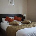 Logis Le Pelican & Son Restaurant 3* Vernantes