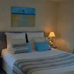 Logis Le Pelican & Son Restaurant Hotell Vernantes