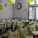 Logis Le Pelican & Son Restaurant Otel 3*