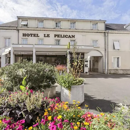 Logis Le Pelican & Son Restaurant Vernantes
