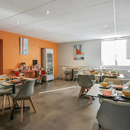 Logis Le Pelican & Son Restaurant Hotell