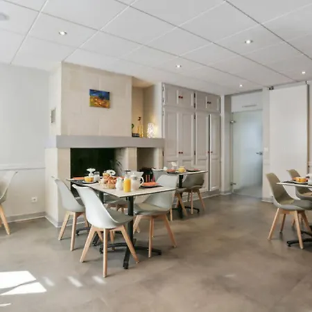 Otel Logis Le Pelican & Son Restaurant