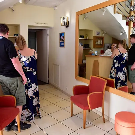 Hotell Logis Le Pelican & Son Restaurant