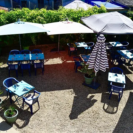 Logis Le Pelican & Son Restaurant Vernantes