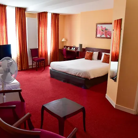 Logis Le Pelican & Son Restaurant Отель