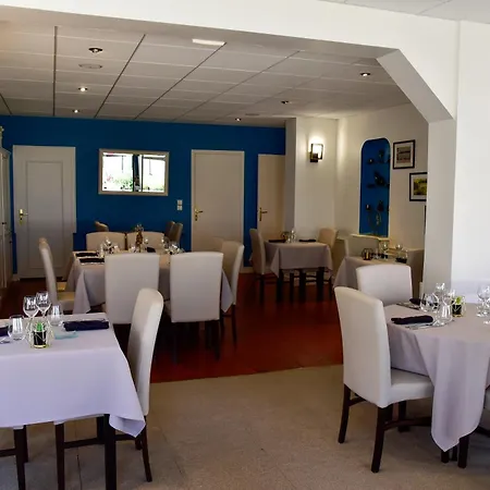 Le Pelican Hotel Vernantes