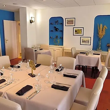 Logis Le Pelican & Son Restaurant 3*