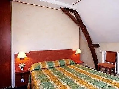 Logis Le Pelican & Son Restaurant 호텔