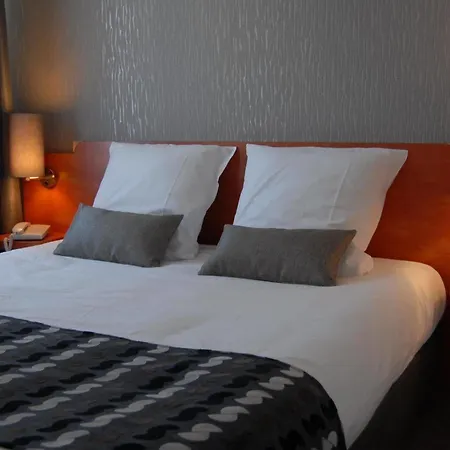 Logis Le Pelican & Son Restaurant 3*