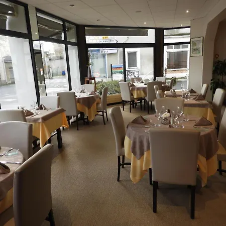 Logis Le Pelican & Son Restaurant 3* Vernantes