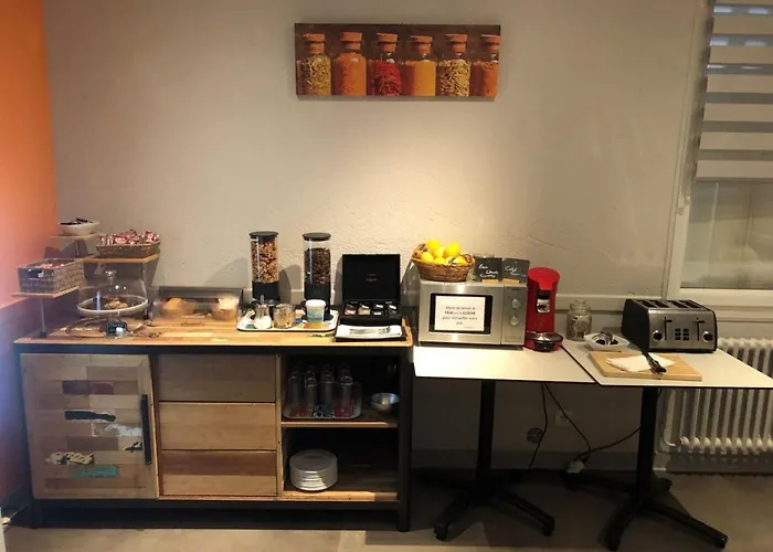 Logis Le Pelican & Son Restaurant