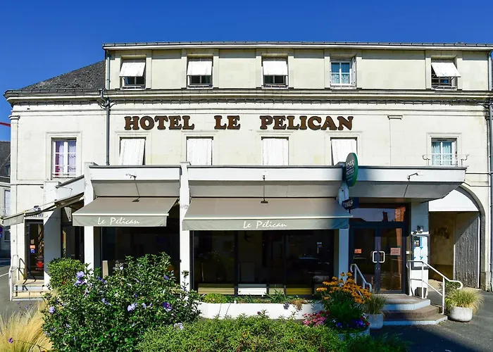 Logis Le Pelican & Son Restaurant