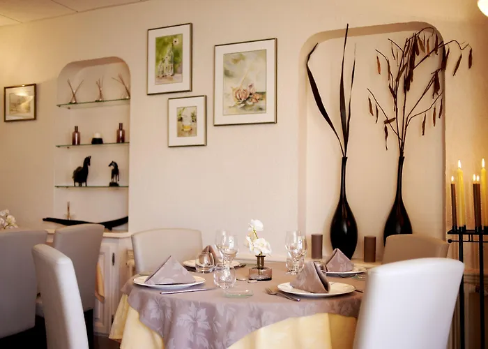 Hotel Logis Le Pelican & Son Restaurant 3*