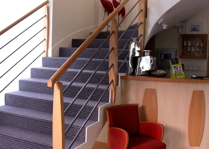 Отель Logis Le Pelican & Son Restaurant Vernantes