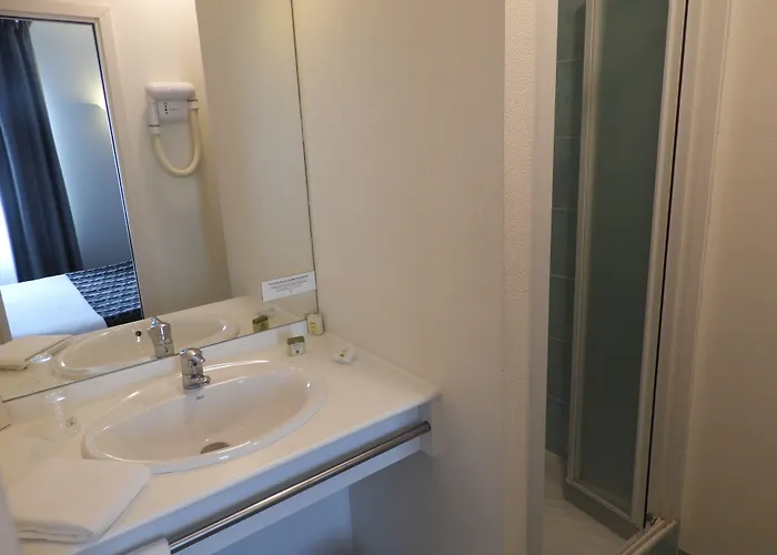 Logis Le Pelican & Son Restaurant Отель