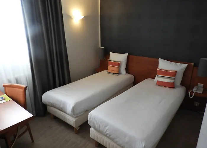 Logis Le Pelican & Son Restaurant 3* Vernantes