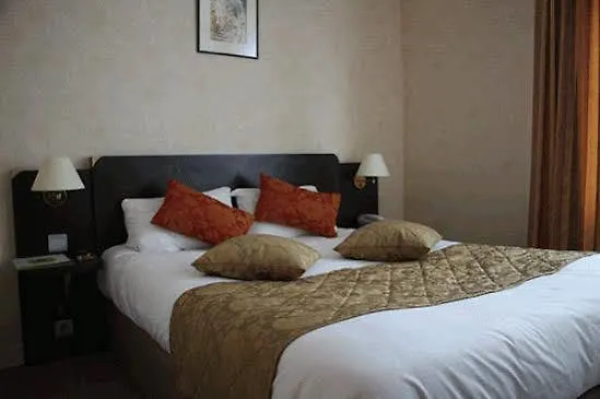 Logis Le Pelican & Son Restaurant 3* Vernantes