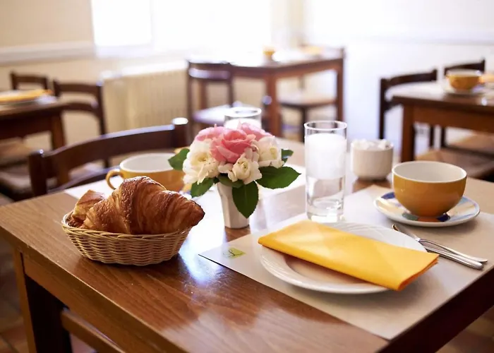 Logis Le Pelican & Son Restaurant 3*