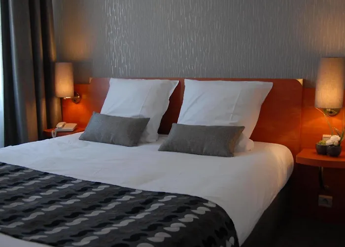 Logis Le Pelican & Son Restaurant 3*